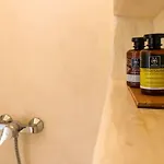 Luxury White Villa W Private Pool In Mikonos カラファティス